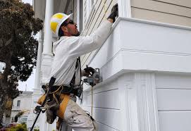 How To Choose The Right Materials for Your Siding Installation in 'Hanley Hills, MO